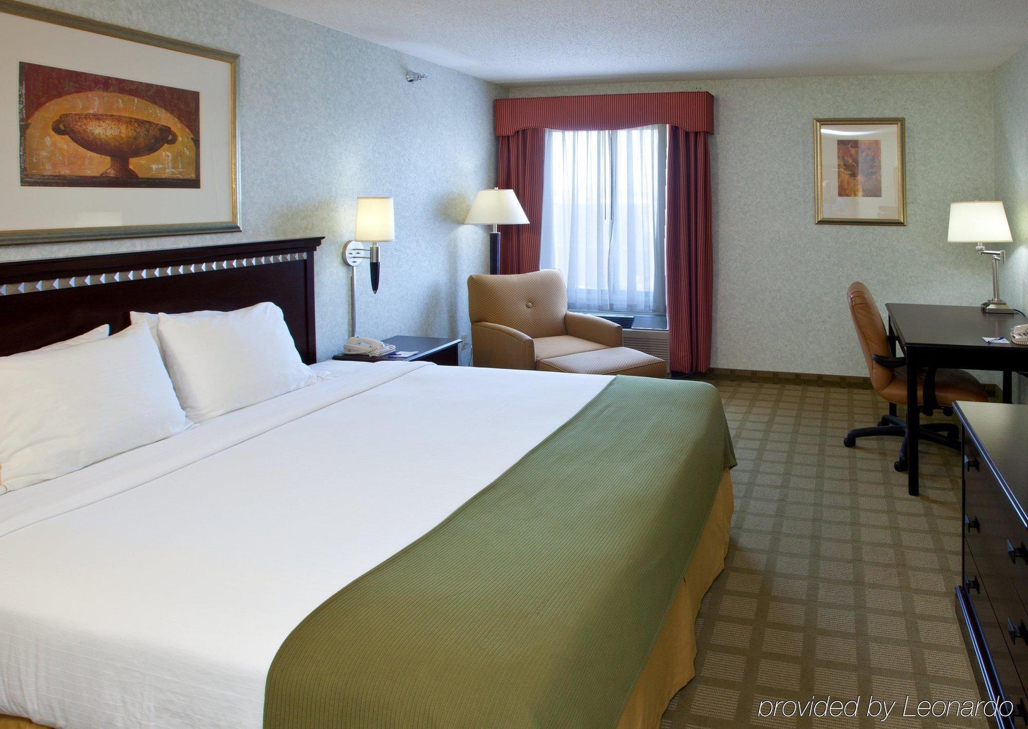 Holiday Inn Express Corydon By Ihg Номер фото