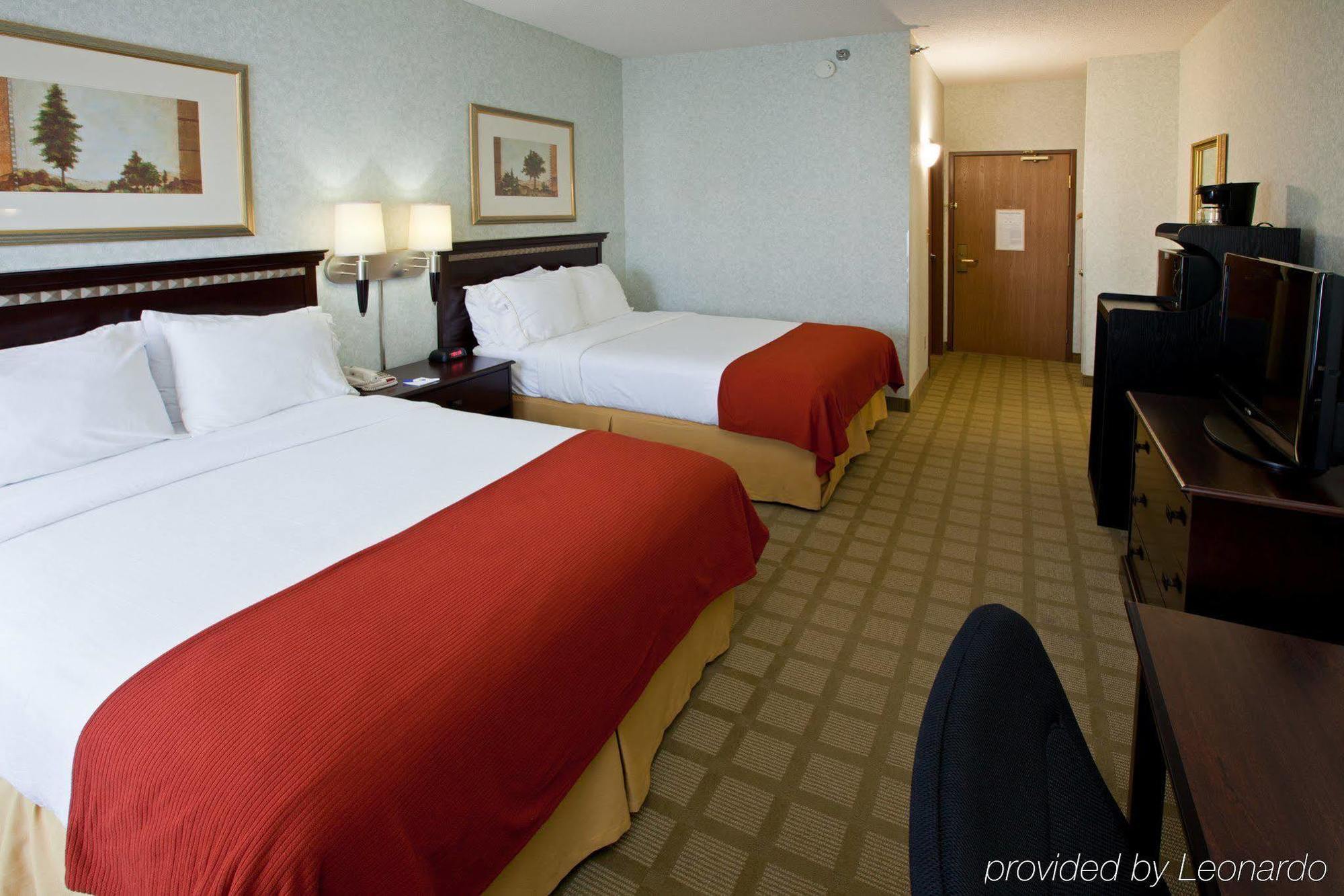 Holiday Inn Express Corydon By Ihg Номер фото